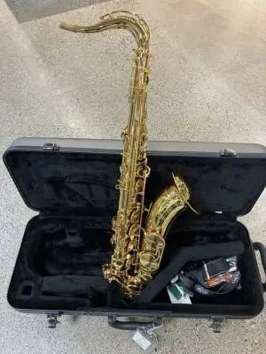 Yamaha YTS480 Intermediate Tenor Saxophone Outfit